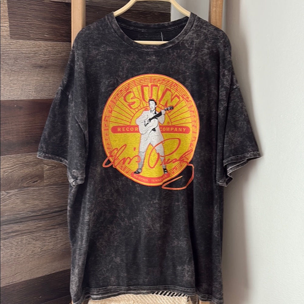 Elvis Sun Records Tee